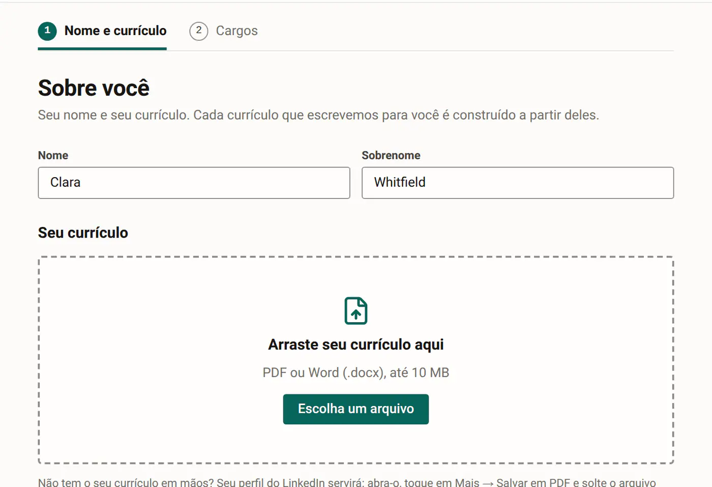 Primeira tela do CV Rocket: uma caixa para colocar seu currículo.